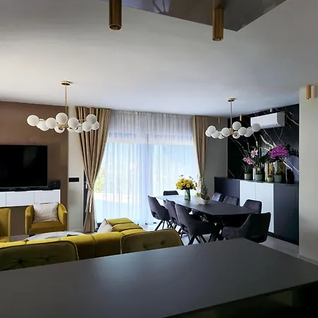 Golden Grain Villa Cibaca